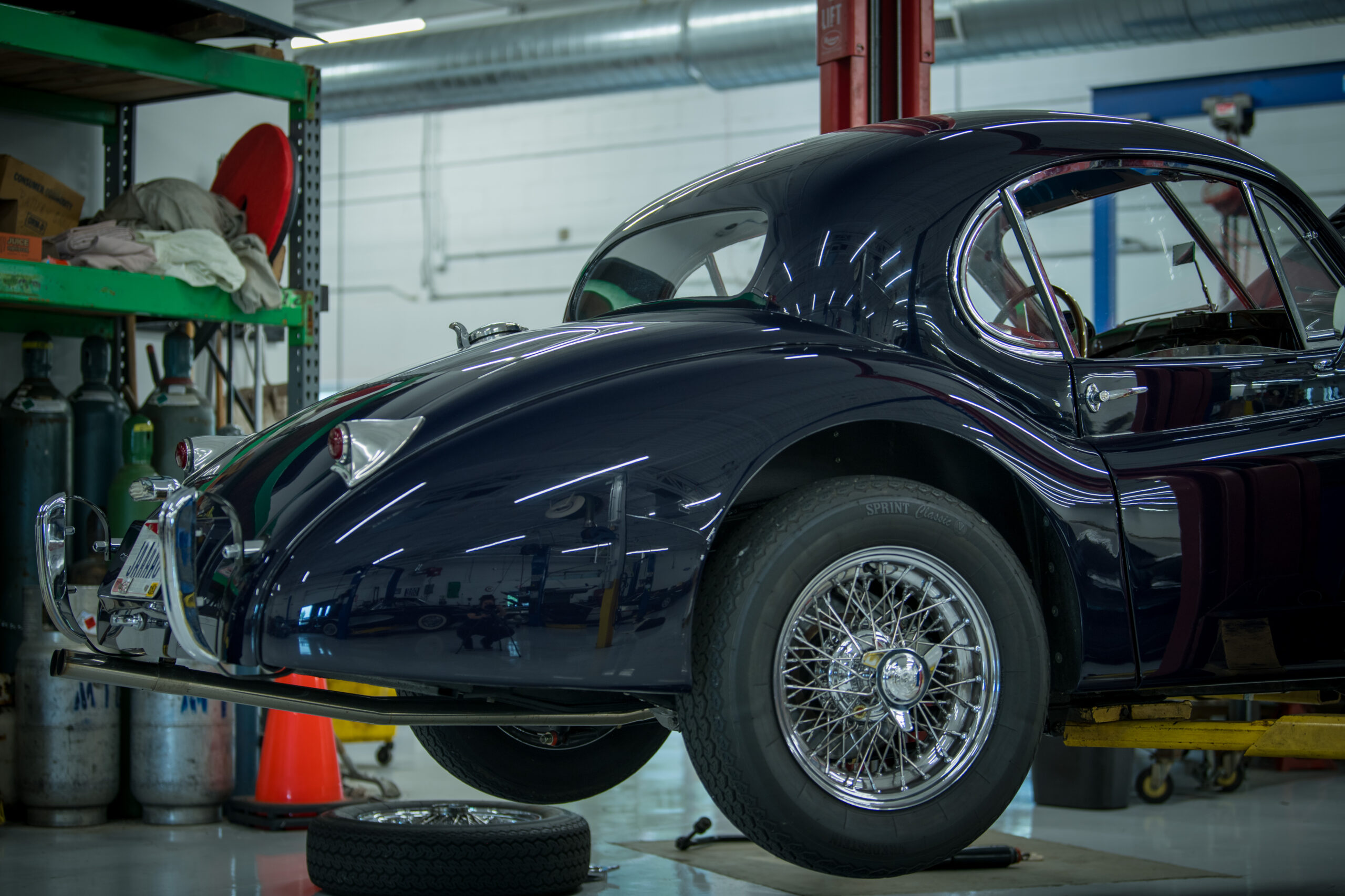 Euro001 “Mercedes and Audi vehicles under maintenance”